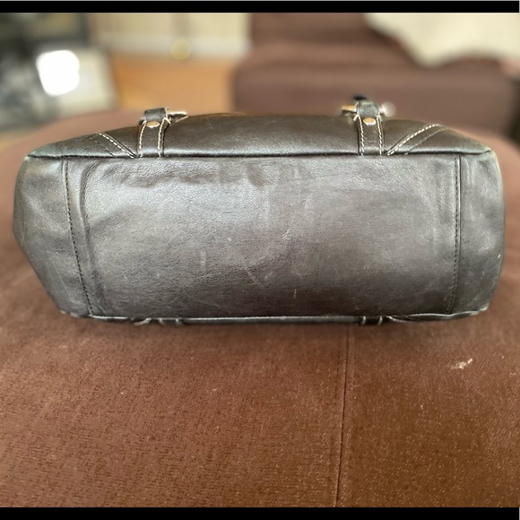 Like NEW Coach East West Gallery Tote - Picture 15 of 16